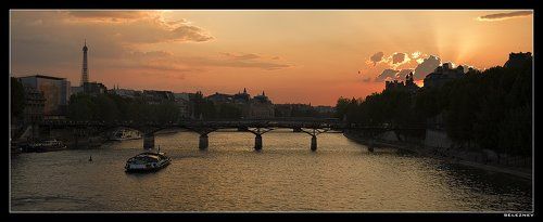 закат над сеной