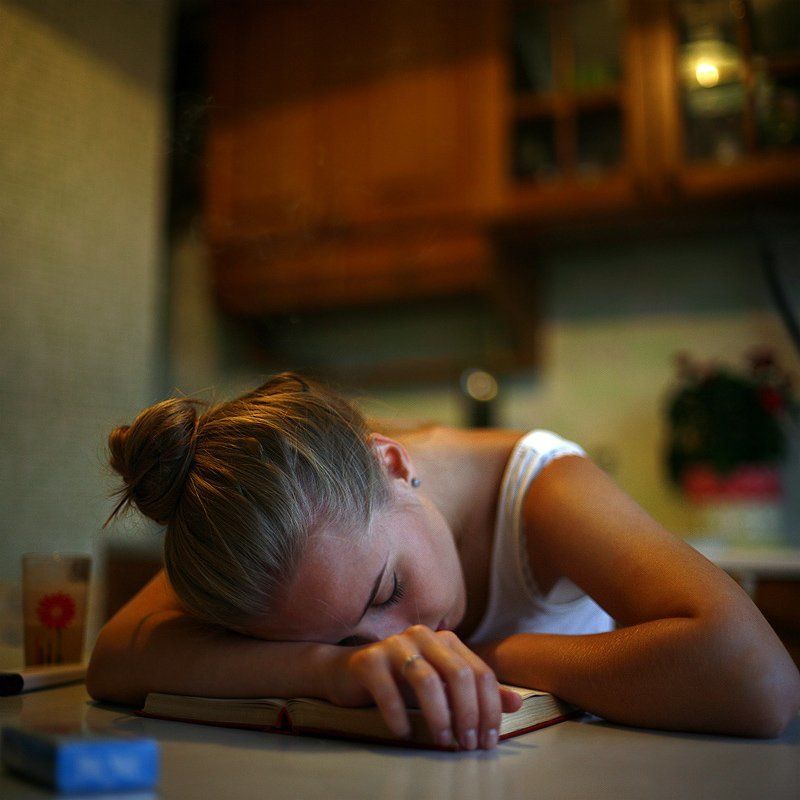 цвет, color, 6х6, мгновение, учёба, сон, sleep, девушка, girl, тепло Student фото превью