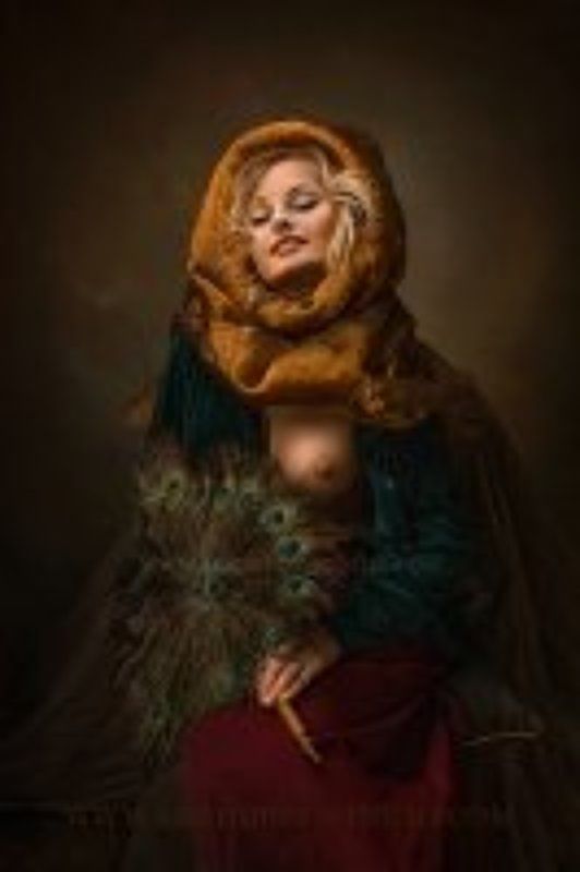 Девушка с веером (Юля) фото превью