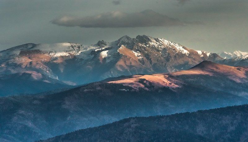 Как угасает день фото превью