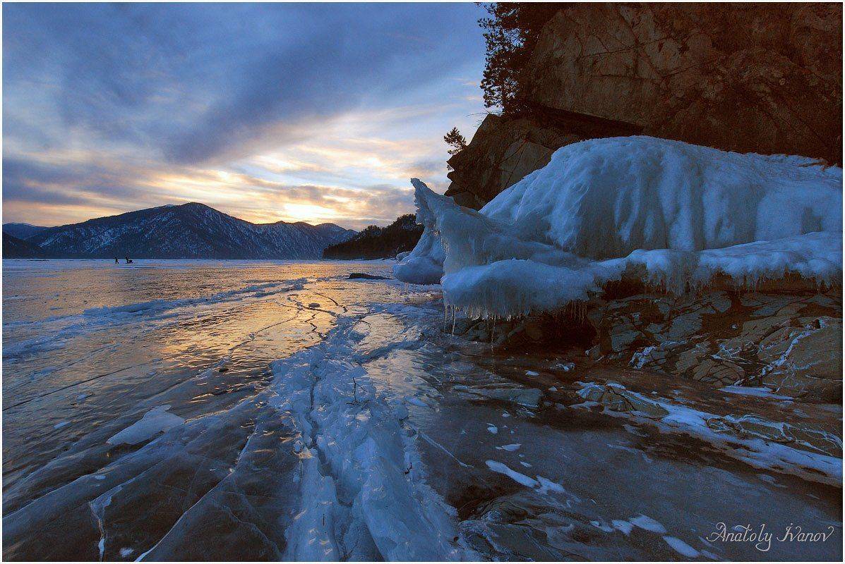 , Анатолий Иванов