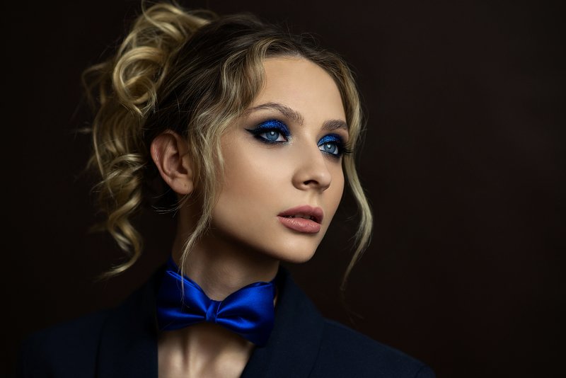 портрет, женский портрет Отблески неба фото превью