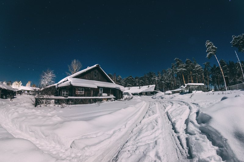 зима ночь звезды снег дорога деревня свет Когда была зима фото превью
