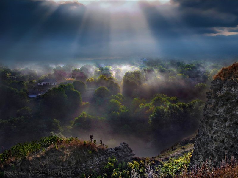 замки, замок, хотин, каменец-подольский, крепости, крепость, украина, украины Луч света над Хотинской фортецией фото превью