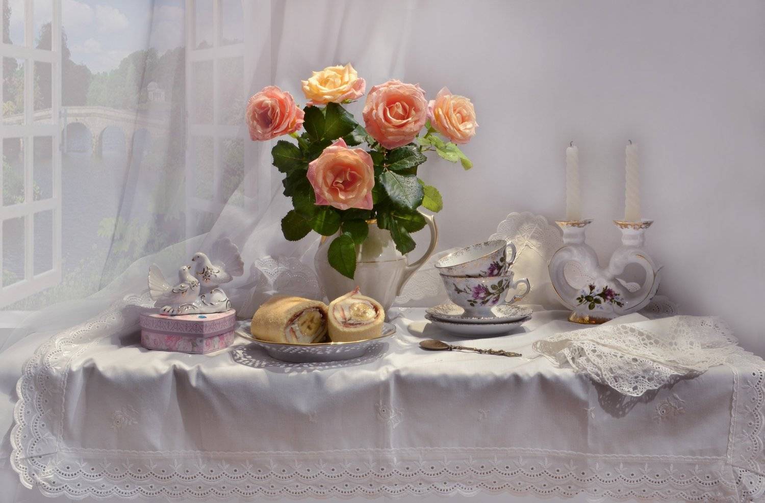 still lif,  натюрморт,  фото натюрморт,цветы , настроение, весна,розы, фарфор, подсвечник, свечи, 1апреля день свадьбы ,45 лет, Колова Валентина
