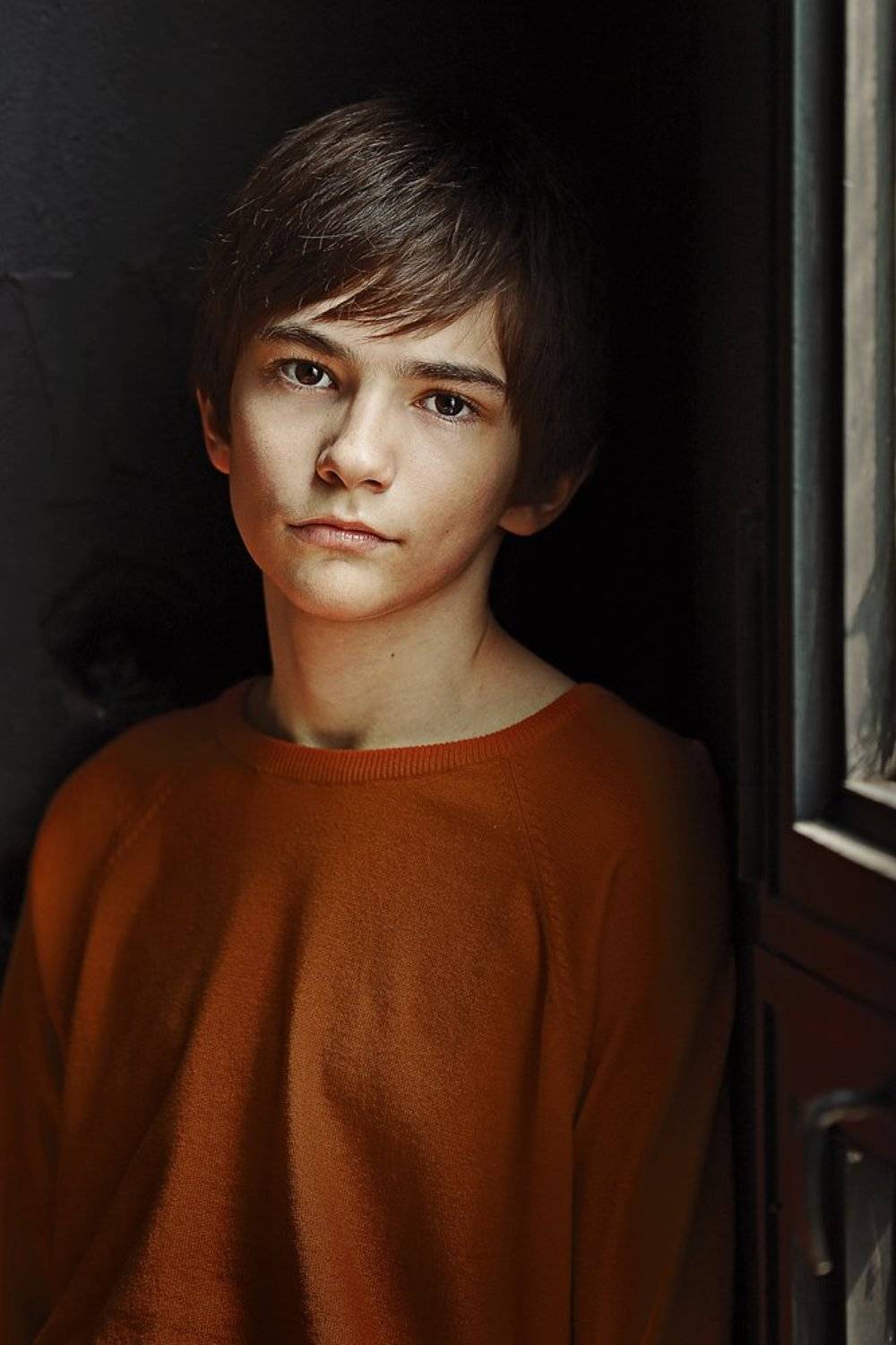 , Антон Леонов