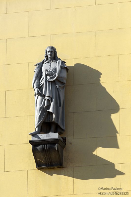 город, архитектура, санкт-петербург, эрмитаж, миллионная улица, скульптура, тени, интеграция тени Интеграция Тени.Тень - старик, который живёт внутри тебя. фото превью