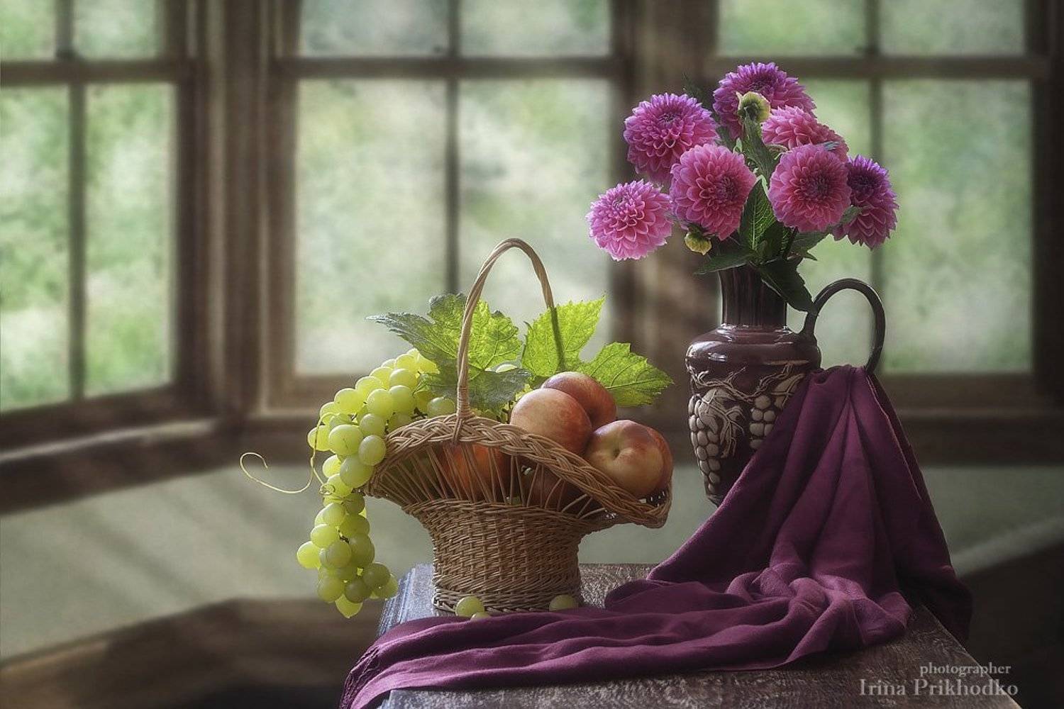 натюрморт, интерьер, лето, букет, георгины, фрукты, Ирина Приходько