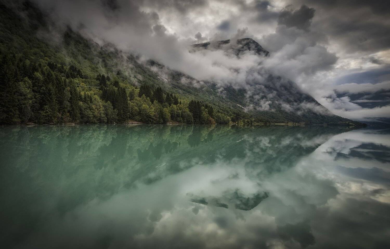 горы, озеро, облака, Александр Безмолитвенный