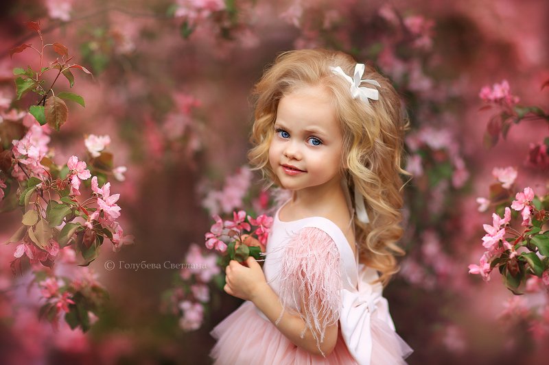 дети, сад, цветы, детский портрет, детская фотосессия Весна в розовом саду фото превью