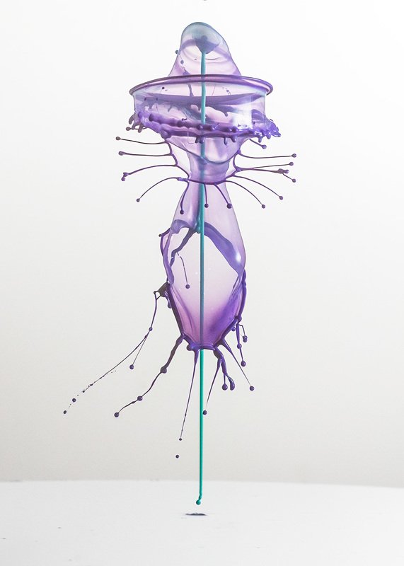 waterdrop,liquid,abstract,drops,art,color,light shot from below фото превью