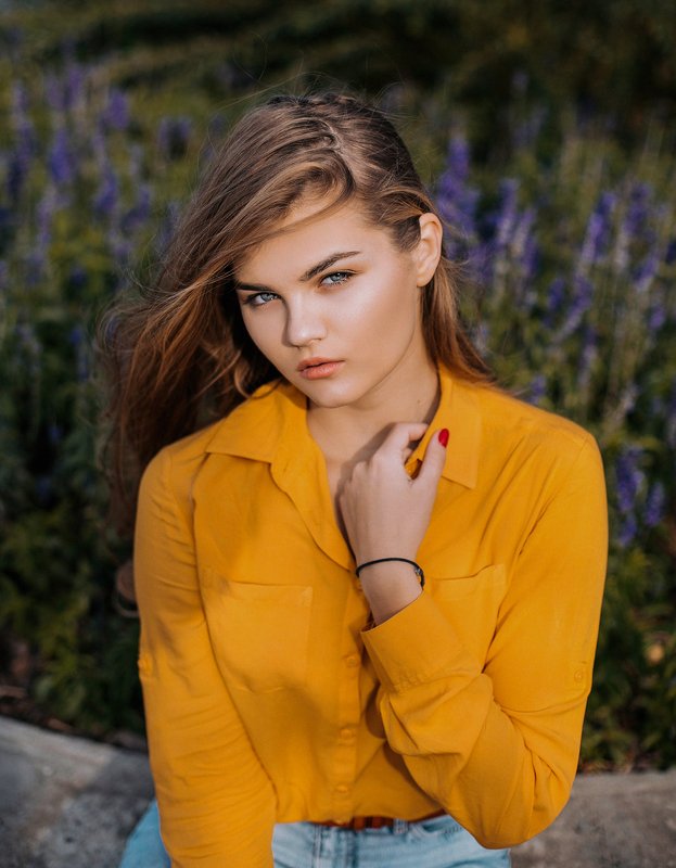 девушка,портрет,улица,волосы,ветер,атмосфера,street street photo portrait Марго фото превью