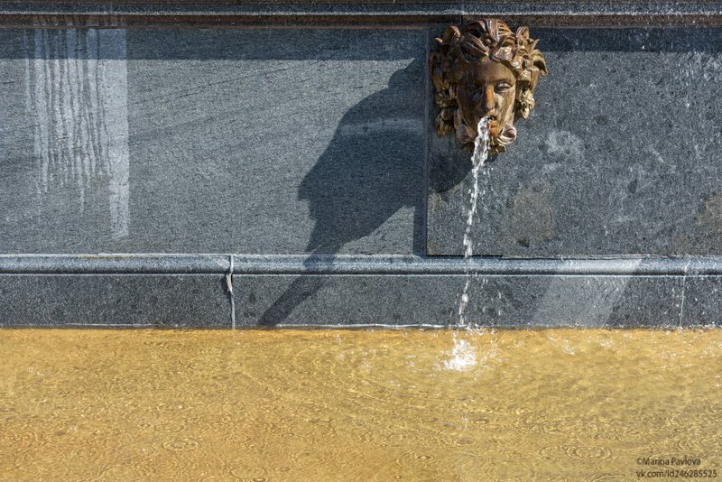 город, петергоф, пригороды санкт-петербурга, нижний парк, фонтан \\ Интеграция Тени.Тень маскароны - Мефистофель. фото превью