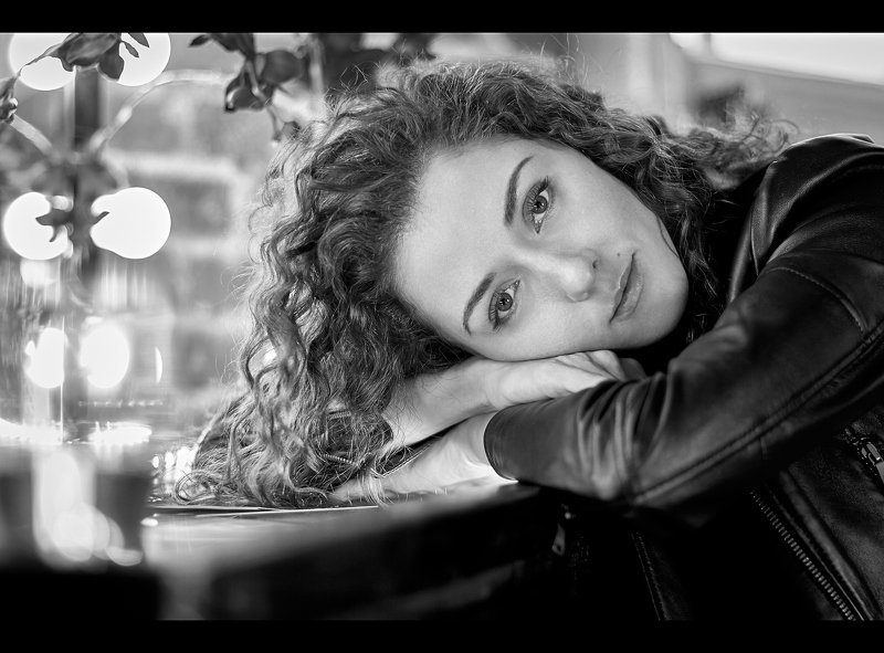 _  #актриса #actress #портрет #модель #models #blackandwhite #чёрнобелое #b&w #profotos #studio #фотосессия #фотостудия #студийныйсвет #studiolighting #nakedstudio #nakedstudios #фотографмосква #photosession #фотограф #photographer #максимкоротовских #мос И только ты мой дом... фото превью