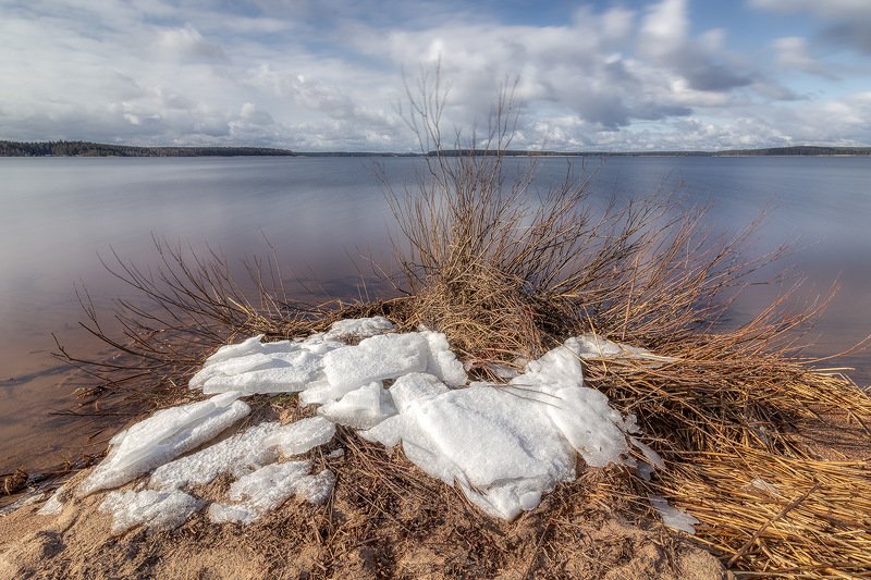 Последний снег фото превью