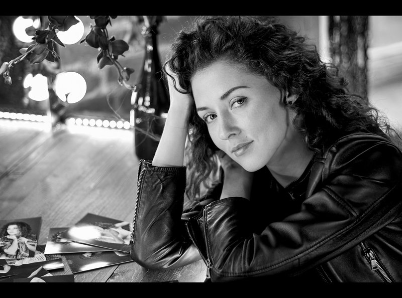 #портрет #portrait  #актриса #actress #blackandwhite #чёрнобелое #b&w #profotos #studio #фотосессия #фотостудия #студийныйсвет #studiolighting #вдохновляющий #фотосессия #фотосессиявмоскве #фотографмосква #максимкоротовских #москва #moscow #россия #russia Поговори со мной! Прошу. фото превью