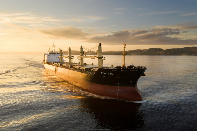 заполярье, мурманск, кольский залив, полярный день, рассвет, закат, судно Полярный день. фото превью