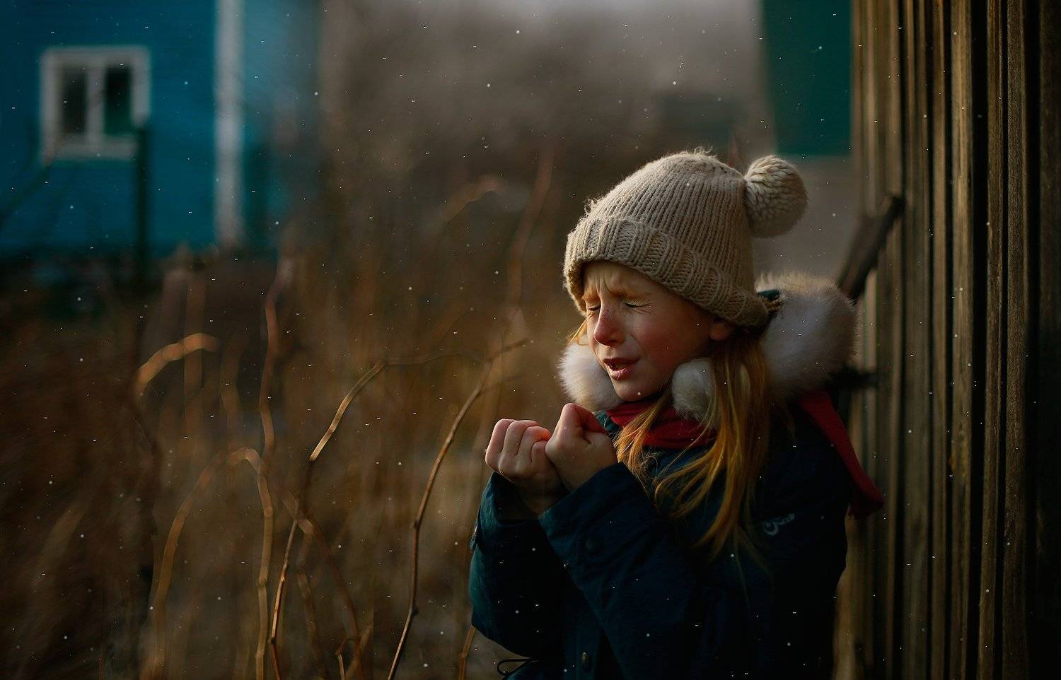 портрет, девочка, чувства, эмоции, снег, холодно, апрель, истории из детства, жанр, свет, цвет, Постонен Екатерина