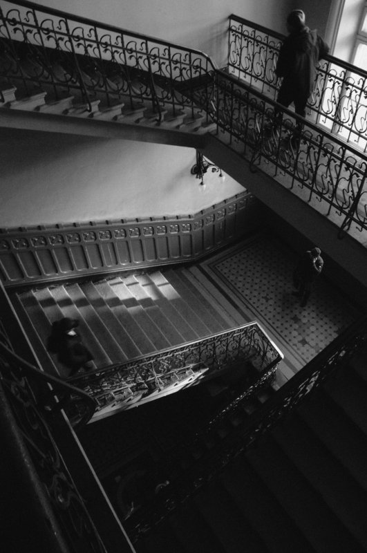 спираль, колодец, лестница, матрица, люди, подъем, движение, чб, чернобелое, момент, spiral, well, stairs, matrix, people, rise, movement, bw, blackandwhite, film, moment, вокзал, lights, sunshine moving in a spiral фото превью