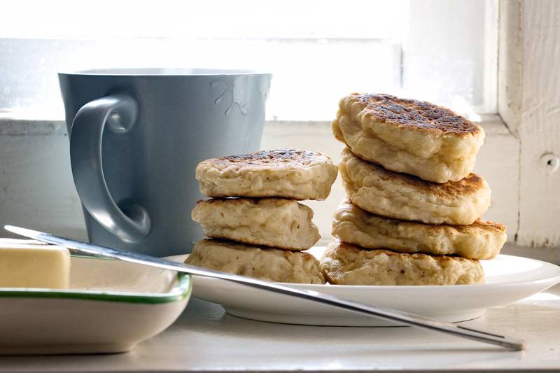 завтрак, блюдо, чашка, напиток, еда, оладушки, панкейки, масло, окно, кофе в чашке, кухня,  завтрак фото превью