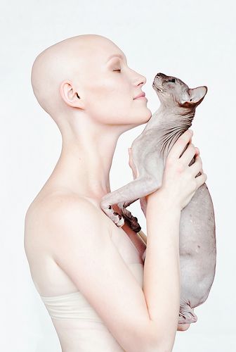 Девочка сфинкс