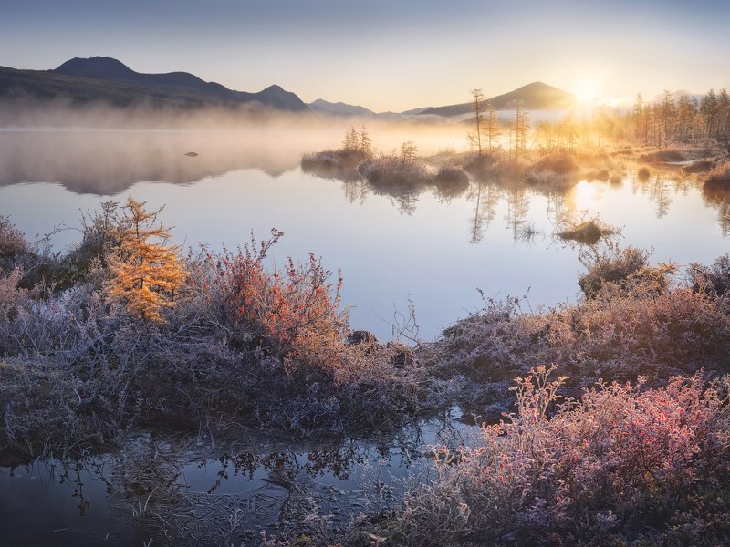 туман, осень, колыма, озеро, иней Встречая морозный рассвет фото превью