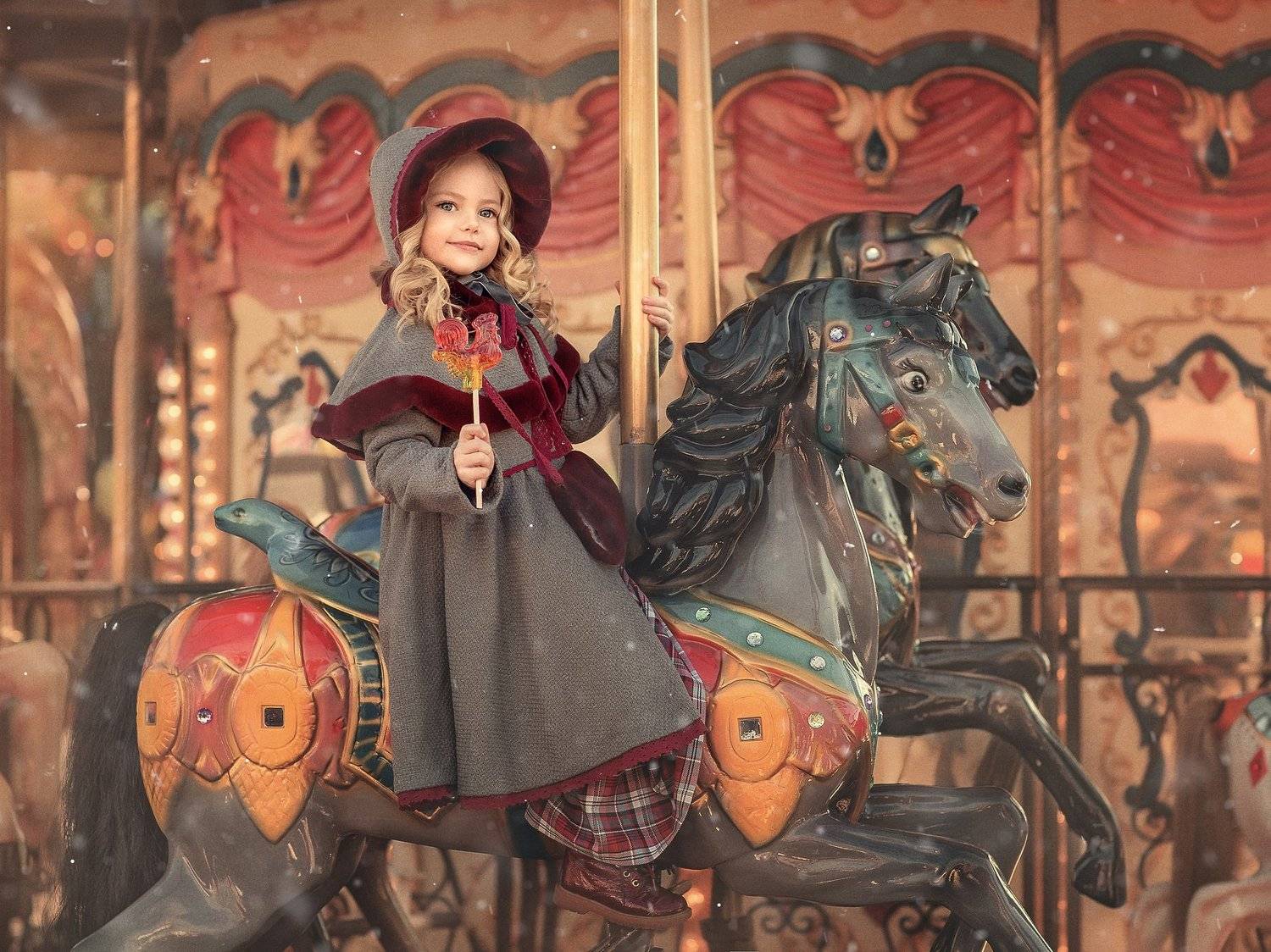 , Елена Михайлова