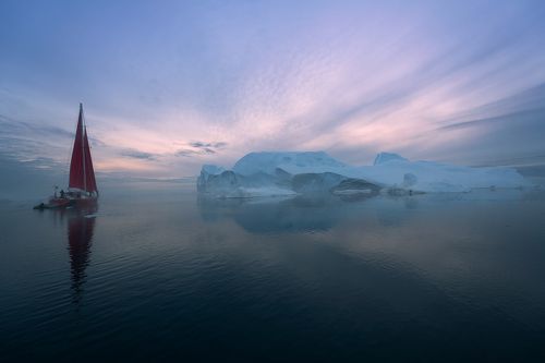 Sailing in the mist