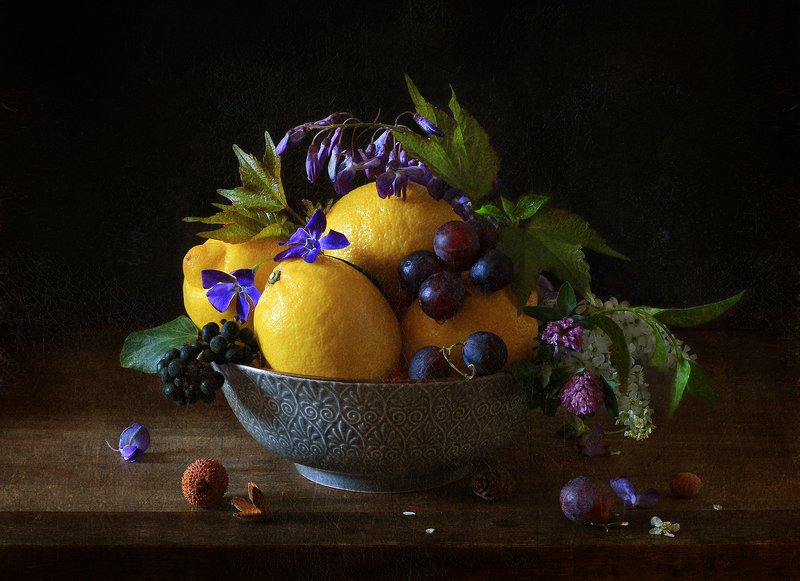 натюрморт Лимоны на тарелке фото превью