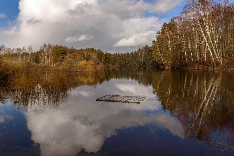 плот, закат, река, отражение, пейзаж Плот в облака фото превью