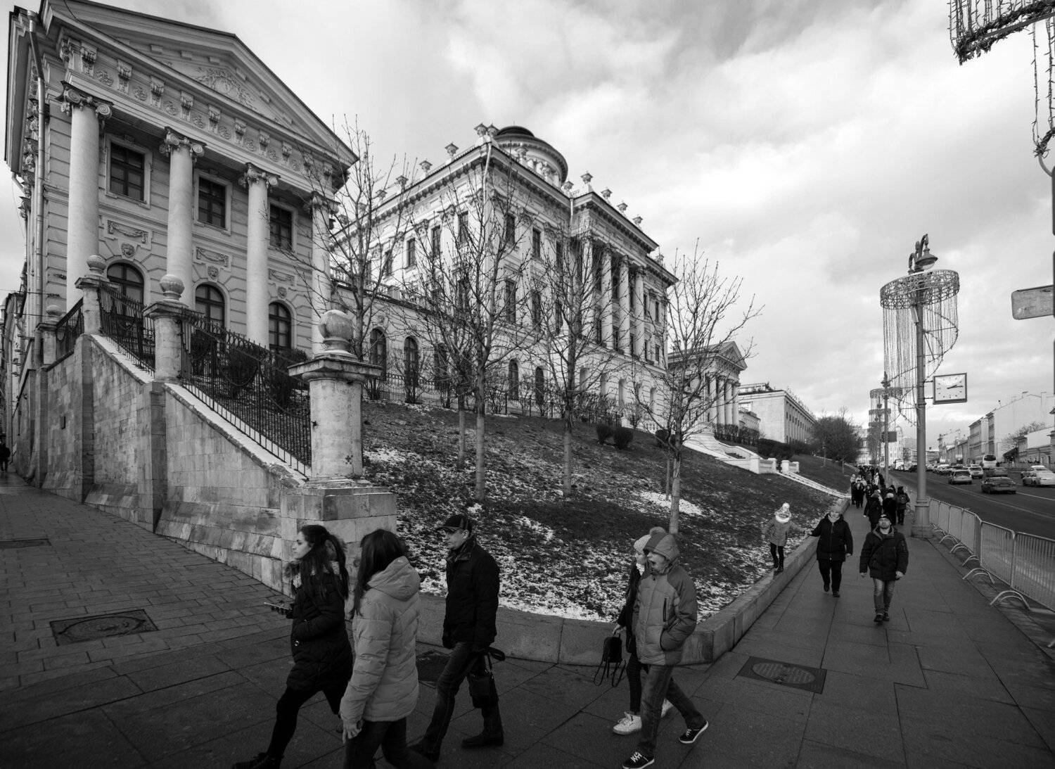 Дом Пашкова, Москва, прохожие, вести ребёнка, зевать, Моховая, Знаменка, Дмитрий Ткаченко