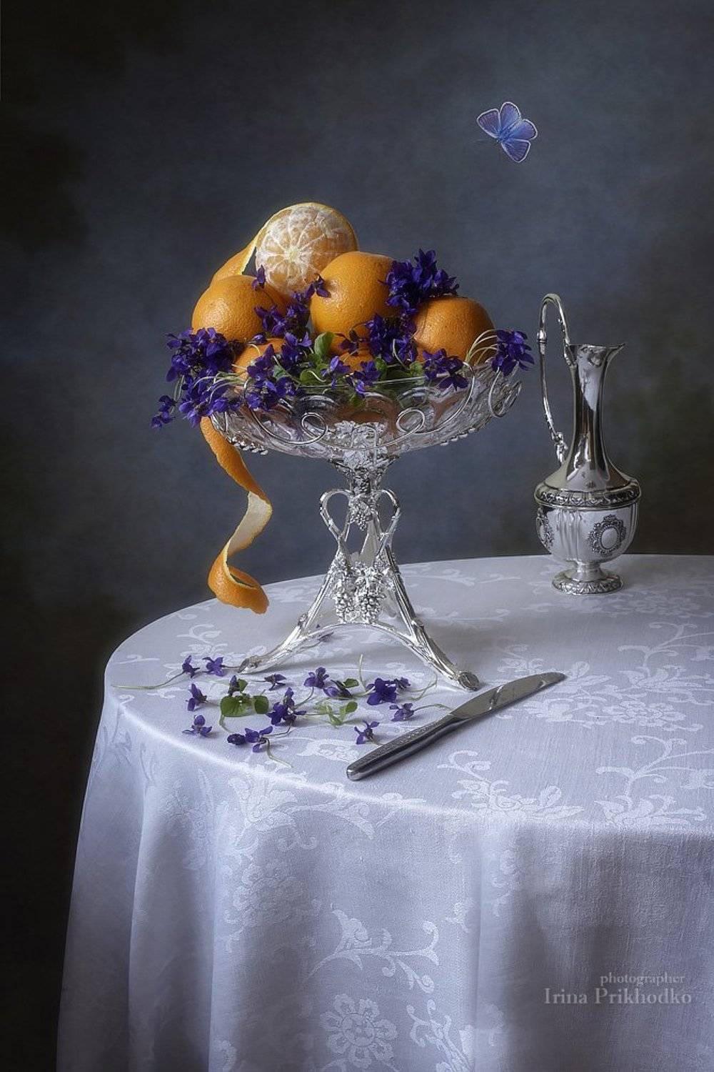 натюрморт, весна, весенние цветы, фиалки, винтажный, художественное фото, фрукты, Ирина Приходько