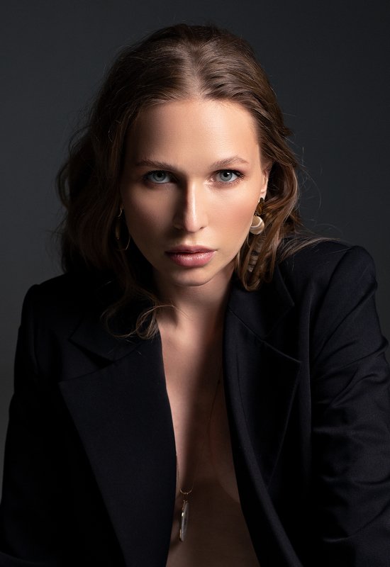 женский портрет, шикарная, красотка. девушка, фэшн, pretty woman, fashion, adult, lips, portrait, girl, attractive, pretty, model, hair, beautiful, natural, female, smile, beauty, studio, lady, elegance, glamour, curly, elegant, Ася фото превью