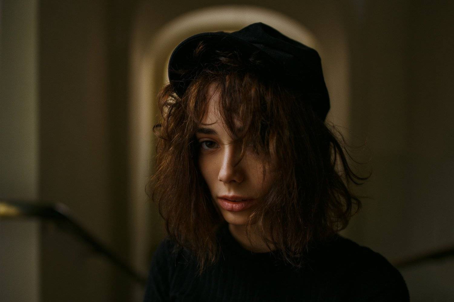 frame, framework, portrait, портрет, girl, indoor, девушка, молодость, сентябрь, ламповый, billirubin, portraiture, atmosphere, atmospheric, warm, colourfull, styleish, image, fashion, mood, Павел Фишар