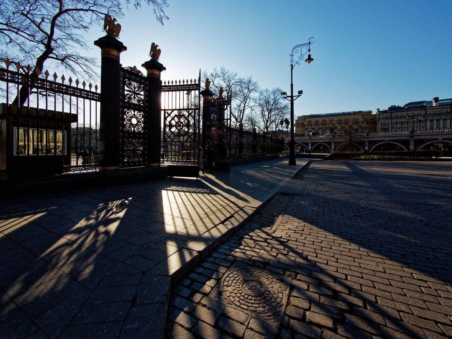 город, Москва, архитектура, свет, тень , Конев Сергей