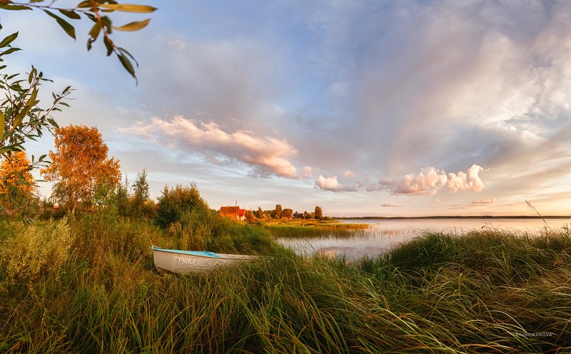 берег вечер лето закат лодка ### фото превью