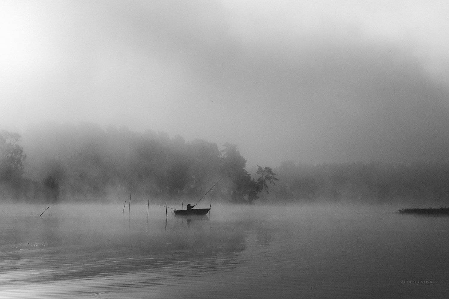 чб монохром рыбак утро туман река волга, Татьяна Афиногенова