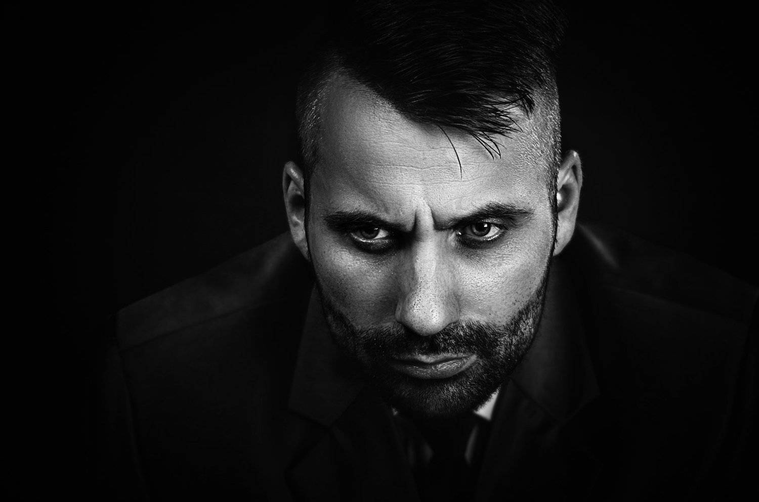 A Serious Man. Автор: Виталий Шевченко , Виталий Шевченко