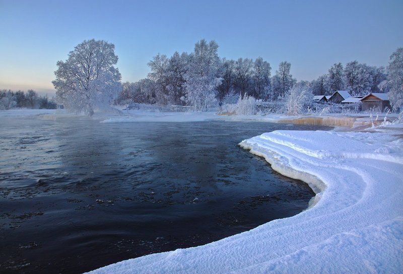 Линия реки фото превью