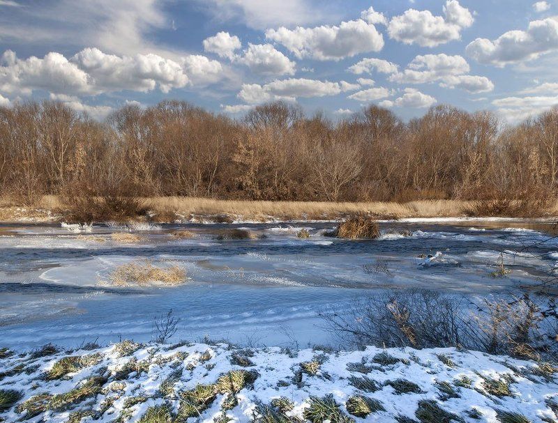 Декабрь воттенках голубого фото превью