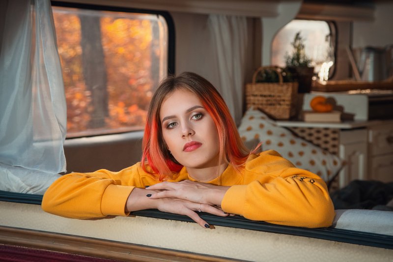 Девушка портрет природа осень Виктория фото превью