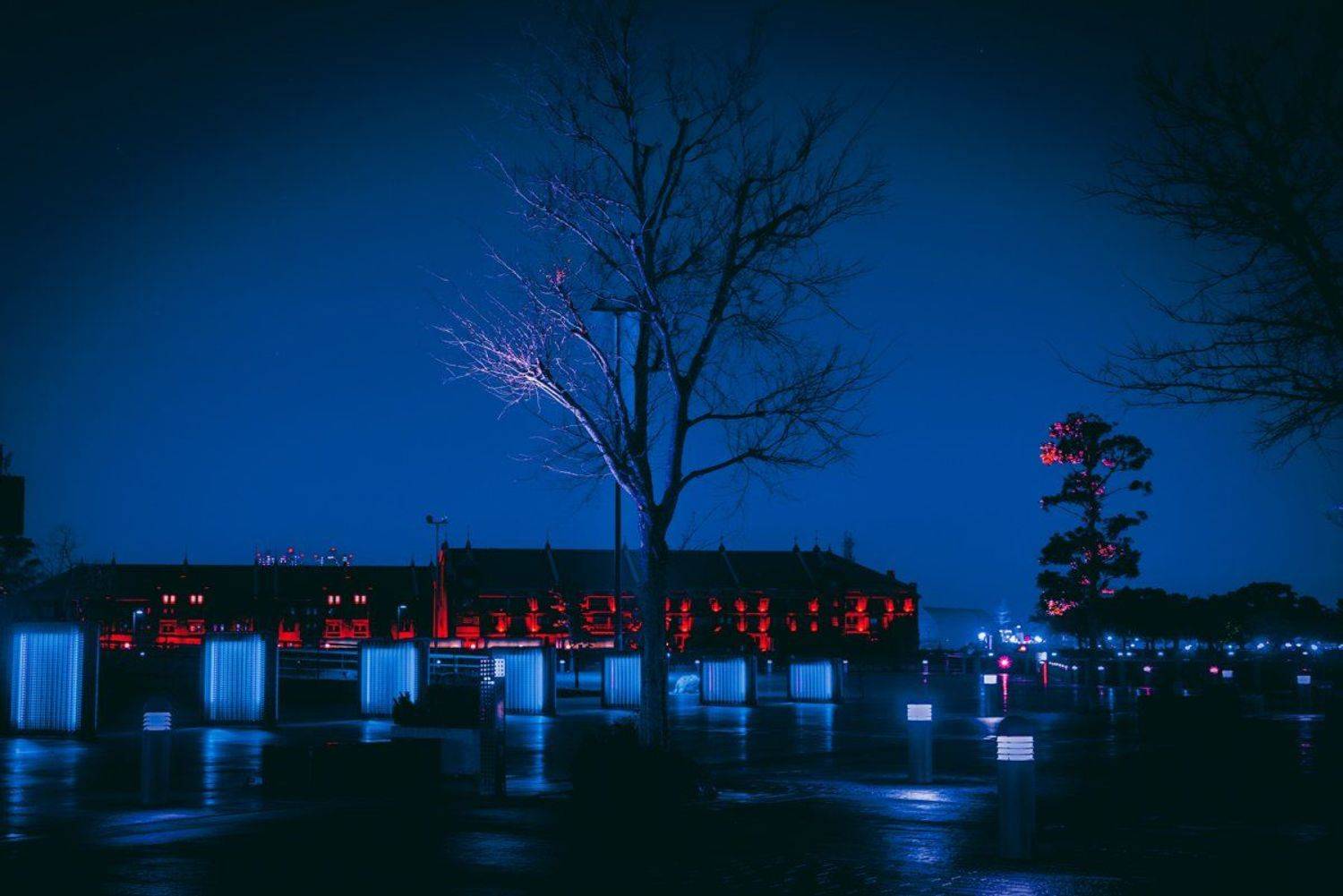 warehouse red night blue building architecture scary, taliana