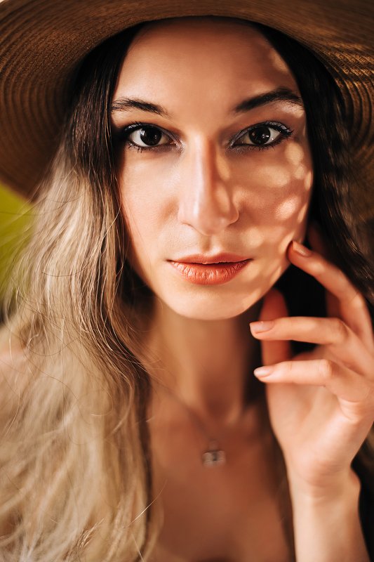 портрет, portrait, девушка, girl, light, девушка в шляпе Kaleria фото превью