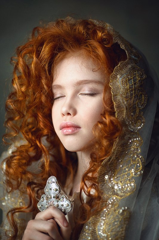 девочка  грусть красота рыжая  она  фото превью