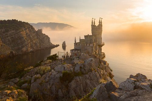 Ласточкино гнездо