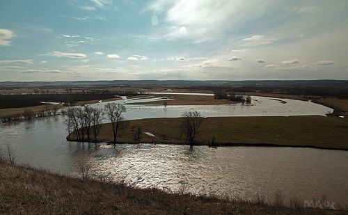 Река Ай разлилась