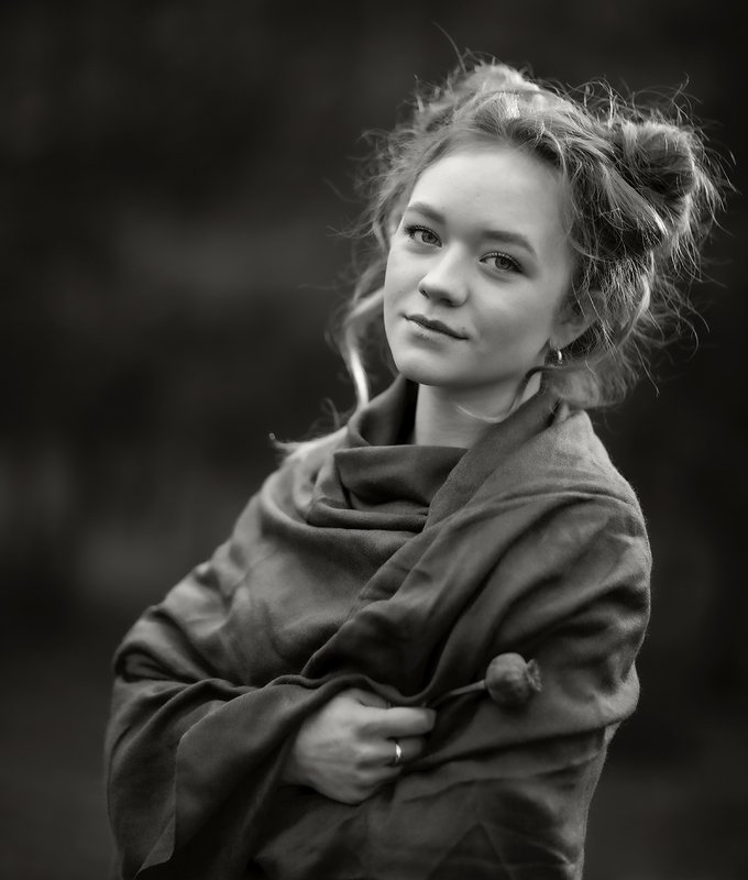 девушка,портрет,локоны,очарование,палантин,цветок,весна, настроение, girl, beautiful, flower, spring, nature Фиса фото превью
