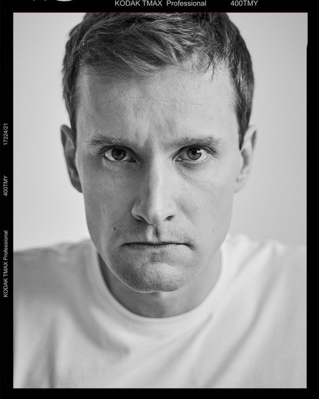 актерское портфолио, портретная фотосъемка, портрет, студийная фотография, актер, актриса, модель Актерское портфолио фото превью