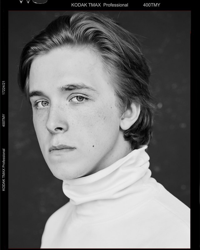 актерское портфолио, портретная фотосъемка, портрет, студийная фотография, актер, актриса, модель Актерское портфолио фото превью