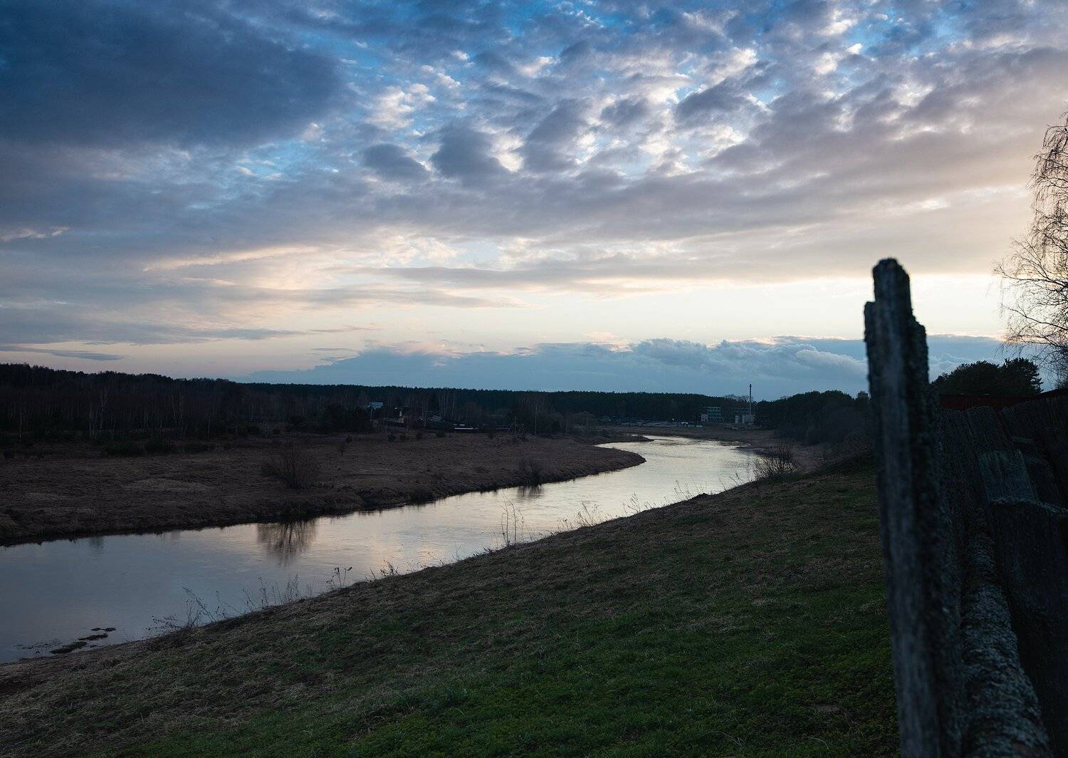 пейзаж, пейзажная фотография, пейзажи, тверская область, россия, река, тверца, закат, вечер, солнце, облака, Матвей Кармаков
